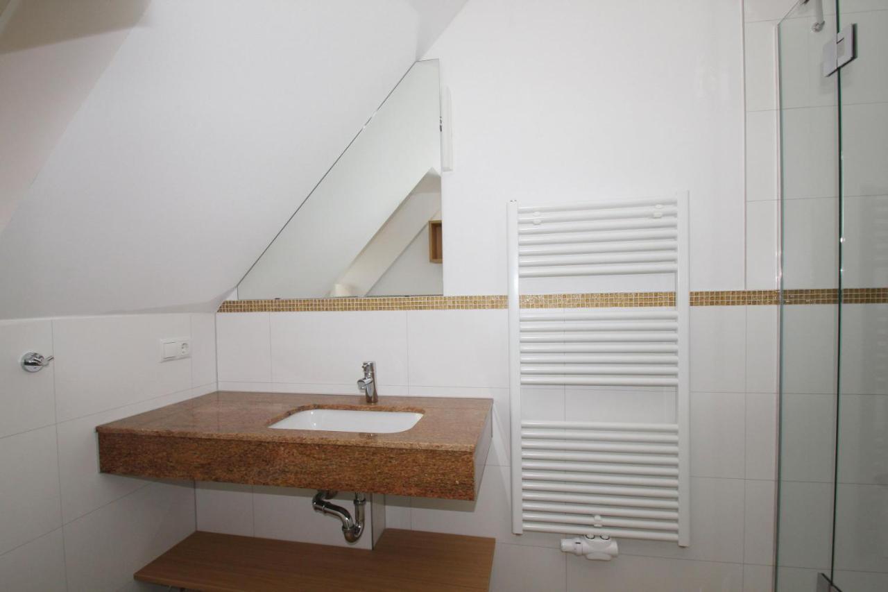 Strandnahe Fewo Mit Balkon, Gratis Nutzung Vom Ahoi Erlebnisbad Und Sauna In Sellin - Rex Rugia Fewo 30-6 Lobbe Extérieur photo