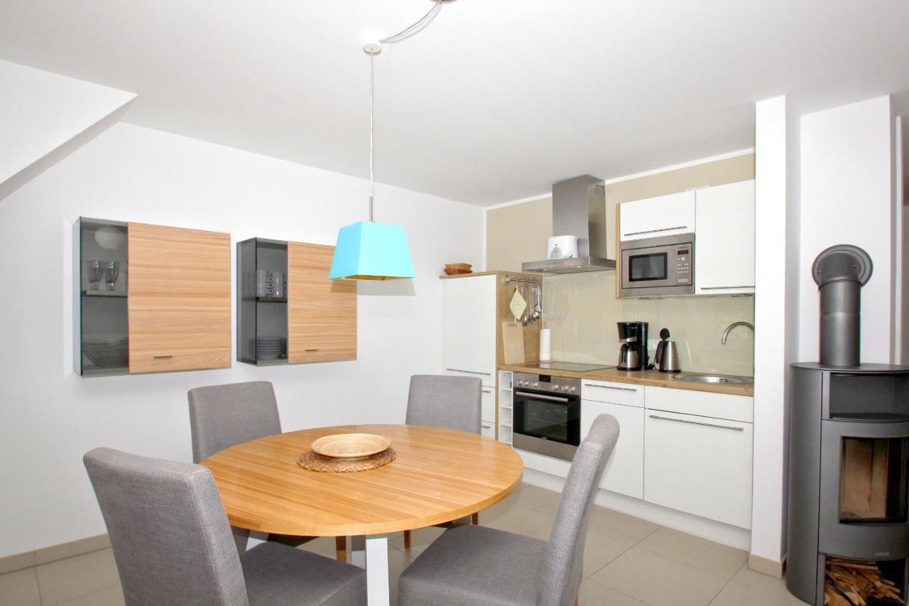 Strandnahe Fewo Mit Balkon, Gratis Nutzung Vom Ahoi Erlebnisbad Und Sauna In Sellin - Rex Rugia Fewo 30-6 Lobbe Chambre photo